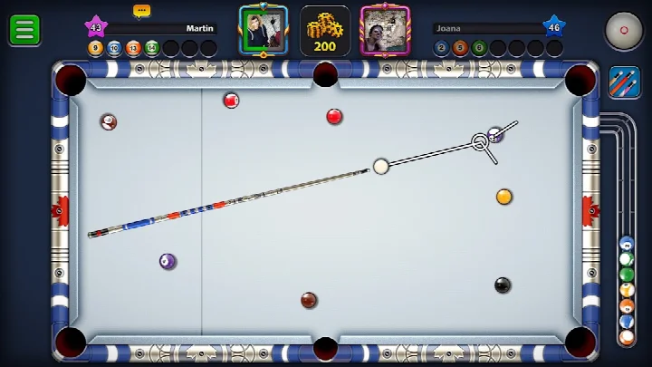 8 Ball Pool screenshot of the PvP mode where you compete with friends in real time