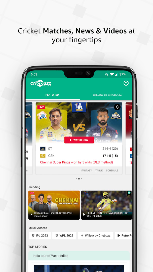 Cricbuzz live match screen showing ball-by-ball scores and commentary.